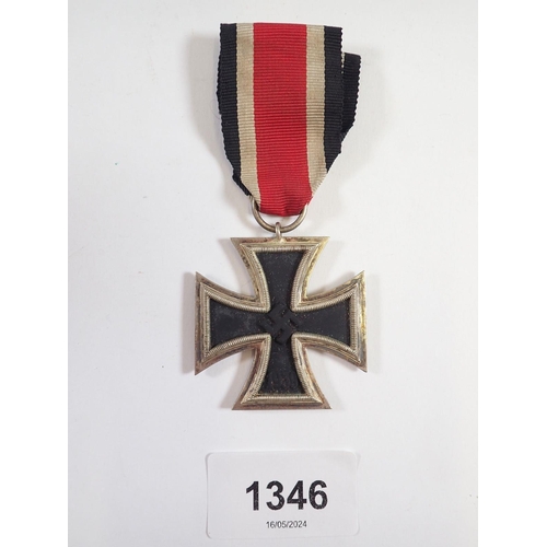 1346 - A WWII German iron cross - boxed with ribbon