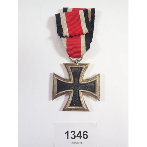 1346 - A WWII German iron cross - boxed with ribbon