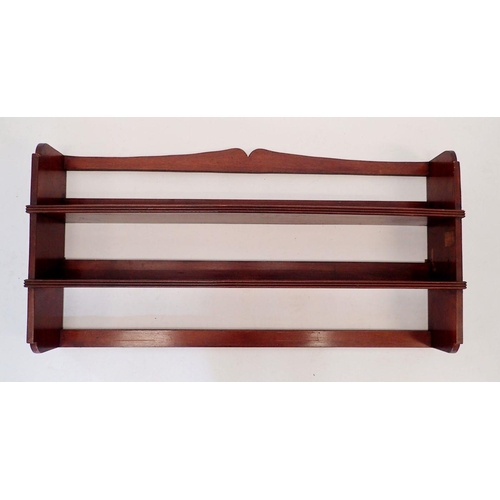 1403 - An Edwardian mahogany wall shelf with  85cm wide