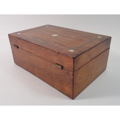 1411 - A 19th century mahogany box with mother of pearl inlay, 22.5cm wide