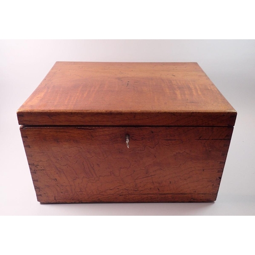 1421 - A mahogany storage box with key, 46 x 35.5 x 27cm