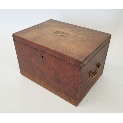 1454 - A 19th century two handled oak portable trunk, 38 x 28 x 25cm