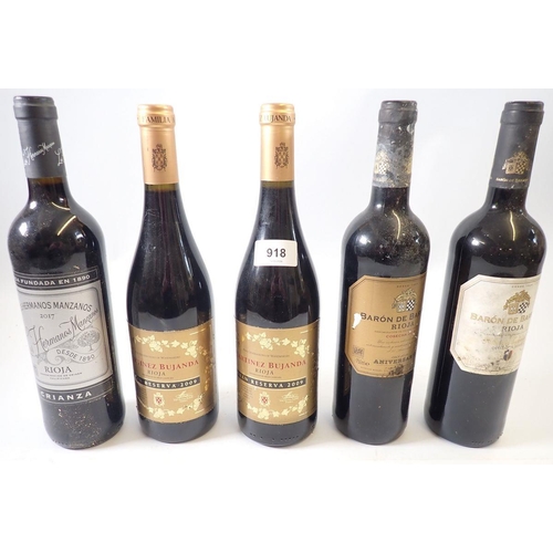 918 - Five various bottles of Rioja wine including Baron de Barbon, Martinez Bujanda and Los Hermanos Manz... 