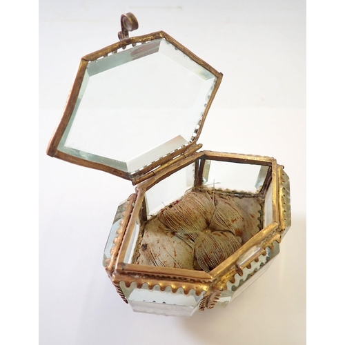 923 - A Victorian glass and metal mounted jewellery casket, 9 x 6cm