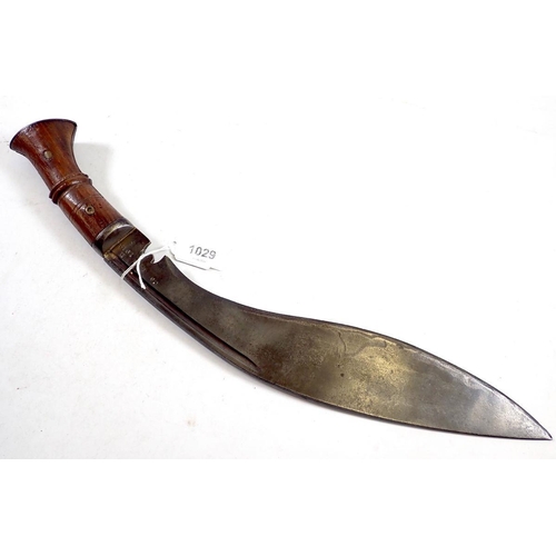 1029 - A British military issue kukri with wooden handle, blade 34cm (Due to recent postal restrictions we ... 