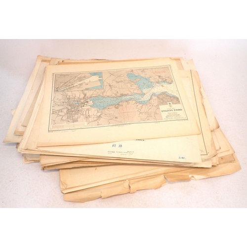 1281 - A large collection of vintage shipping maps