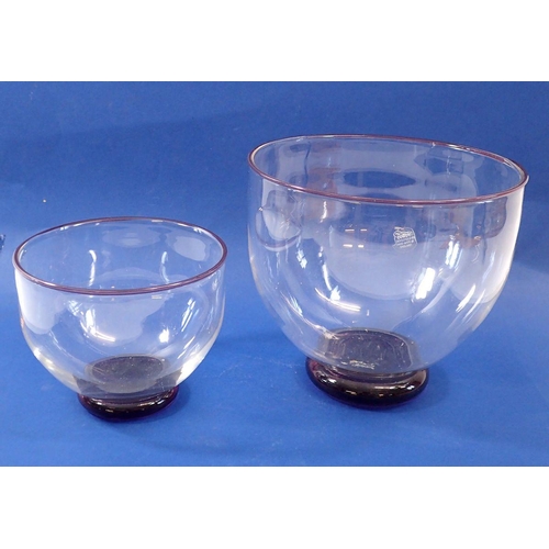 226 - Two Pauline Solven Cowdy studio glass bowls, largest 20.5cm diameter