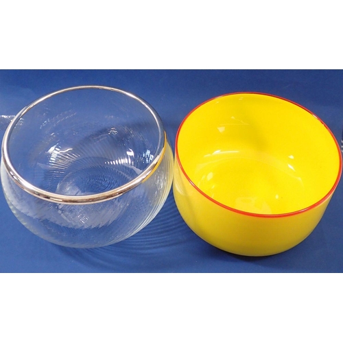 252 - A silver rimmed large glass fruit bowl and a New Jersey bright yellow glass bowl with red rim 22cm d... 