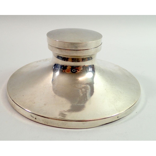 291 - A silver capstan inkwell, Birmingham 1926 by William Neale, 14cm