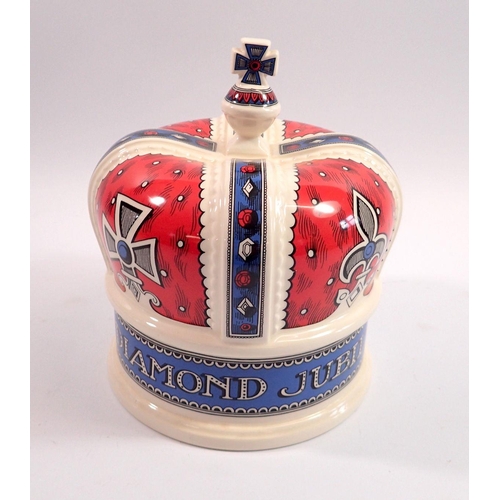 36 - An Emma Bridgewater pottery jar and cover modelled as a crown to commemorate Elizabeth II Diamond Ju... 