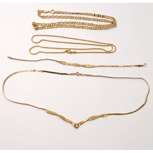 456 - Three 9 carat gold necklaces and a bracelet, 16.5g
