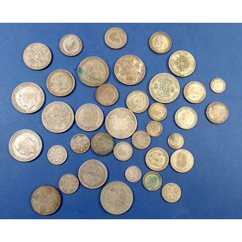 698 - A pre-decimal British silver group including a Victoria half crown 1881 plus 245g total weight pre-1... 