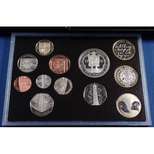 765 - A Royal Mint 2009 UK Proof Coin Set featuring the Kew Gardens 50p, 12 coins in case Cond: UNC