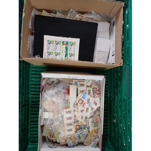 826 - World stamps: Green crate of 1000s, both mint and used, in 3 small boxes and 5 tubs; Br Empire & Com... 