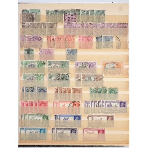 850 - India: Mainly used QV-QEII definitives, commemoratives, officials and air in 2 stock-book + sleeve a... 
