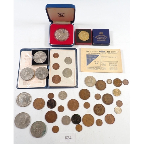 624 - Quantity of British pre-decimal and commemoratives inclduing threepences, halfpennies and pennies, d... 