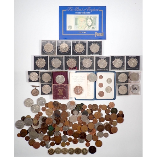 636 - Box of pre decimal British coins Victoria - Elizabeth II plus 31 commemorative crowns varying dates,... 