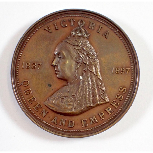 641 - A Queen Victoria Canadian 1897 diamond jubilee bronze medal, 33g, 38mm diameter