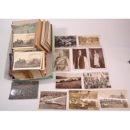 904 - Approximately 250 various postcards, GB, topographical etc.
