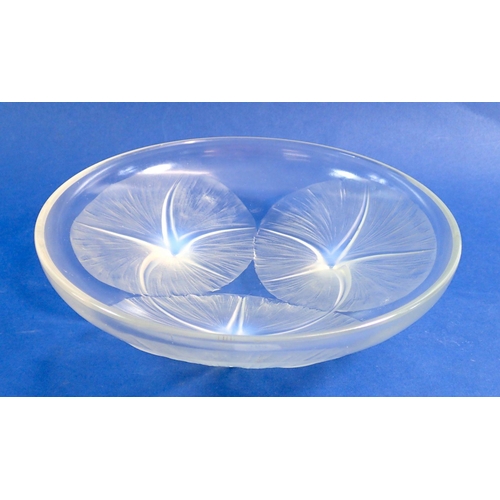 108 - A Rene Lalique Volubilis opalescent bowl signed R. Lalique France, 21.5cm diameter