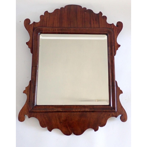 1082 - A 19th century Chipendale style mahogany wall mirror, 58 x 44cm