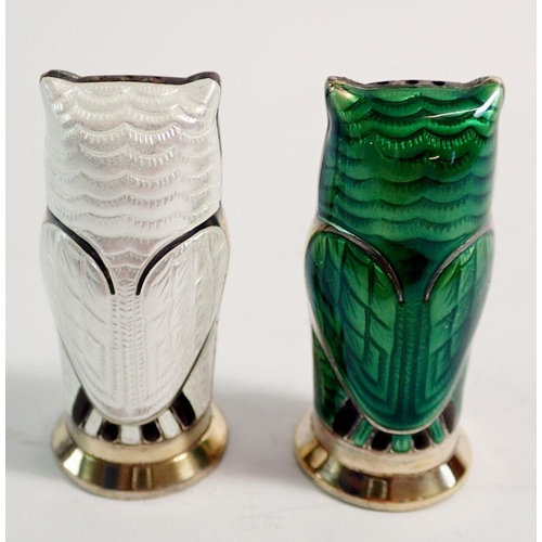 275 - A Norwegian David Andersen silver and enamel owl form salt and pepper in green and white, 5.5cm tall