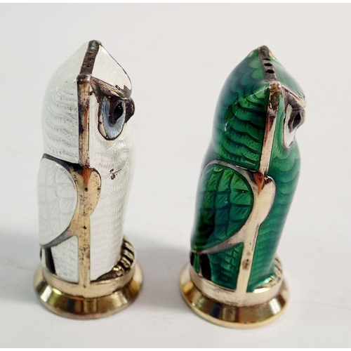 275 - A Norwegian David Andersen silver and enamel owl form salt and pepper in green and white, 5.5cm tall