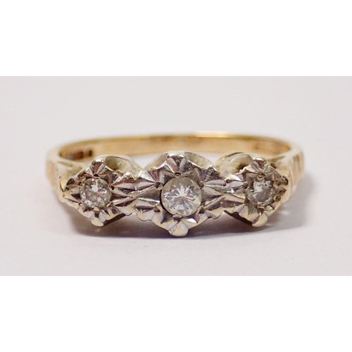 322 - A 9 carat gold illusion set three stone diamond ring, size L to M, 2.2g