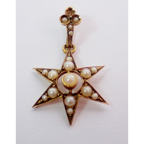 358 - A Edwardian 9 carat gold star form pendant set pearls, total drop 4cm x 1.6cm, 1.8g