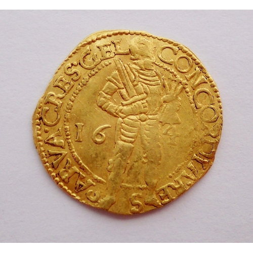 406 - A Dutch gold Ducat coin, province of Utrecht, last letter of date rubbed possibly 1643? .986 gold, 3... 