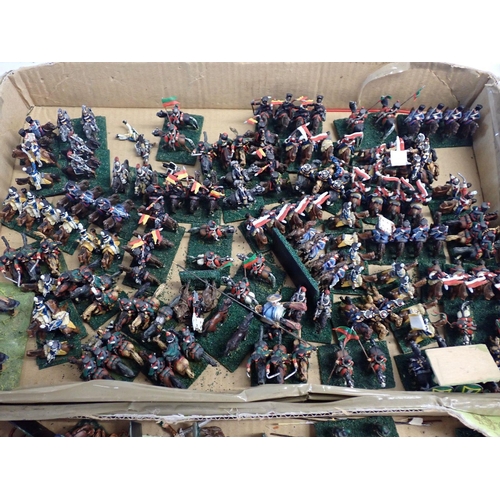 491 - A box of various metal painted soldiers, horseback, medieval etc. 100+