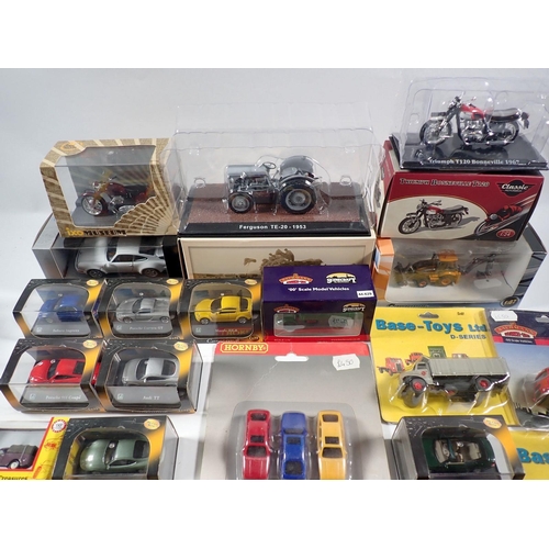 561 - A box of various die cast vehicles including Bachmann 00 truck, Classix Transport Treasures, Base To... 