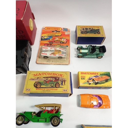 569 - A group of Matchbox boxed toy cars including Superfast Lotus Europa No 5, Mazda RX500 No 66, Ferrari... 