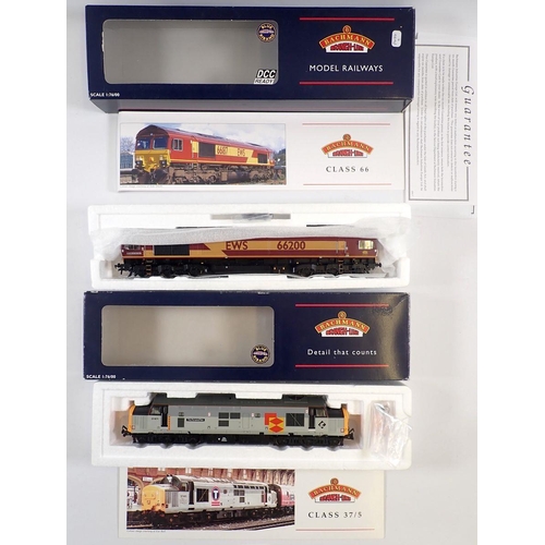 573 - Two Bachmann 00 gauge diesel locomotives, 32-730 class No 66200 Railway Heritage committe EWS and a ... 