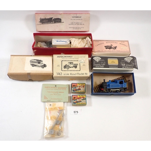 575 - A miscellaneous group of metal model kits, Langley miniature model GWR 4.5 ton horse drawn wagon, Kn... 