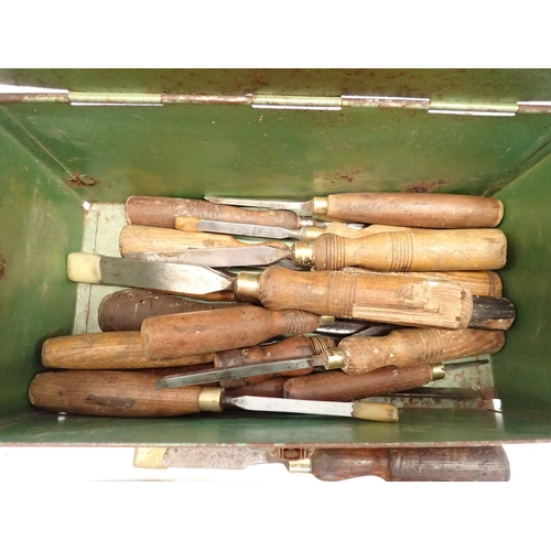 750 - A box of wood carving chisels including many named examples by Atkins, Melnuish, Marples etc etc