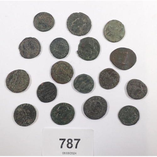 787 - A group of seventeen various Roman coins