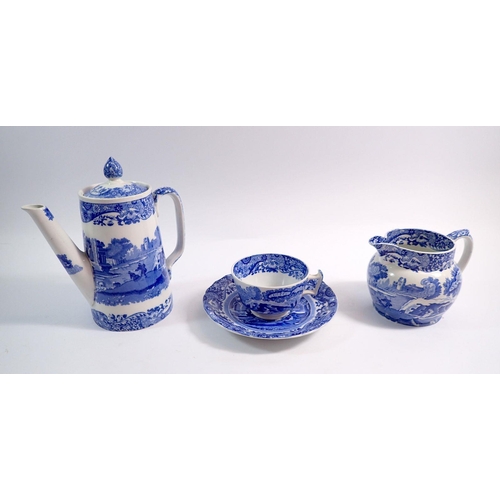 92 - A set of Spode Italian tea and coffeee ware comprising six breakfast cups and nine saucers, six teac... 