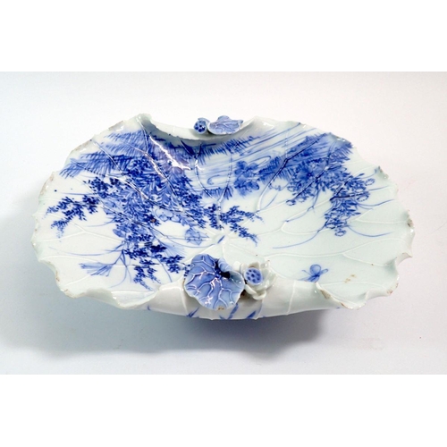 101 - A Japanese porcelain blue and white lily pad dish, 25 x 20cm