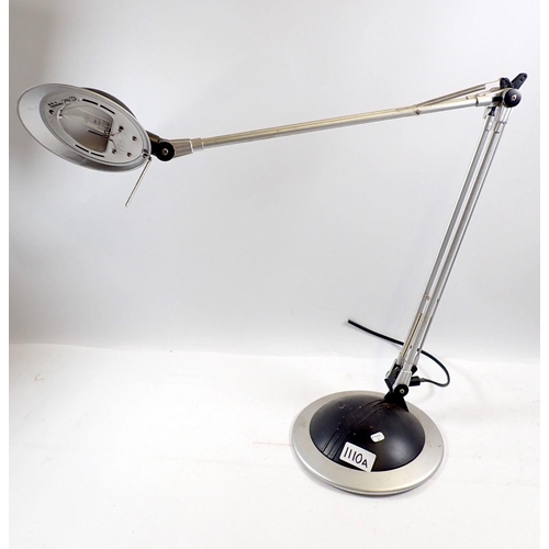 1110A - A vintage desk lamp