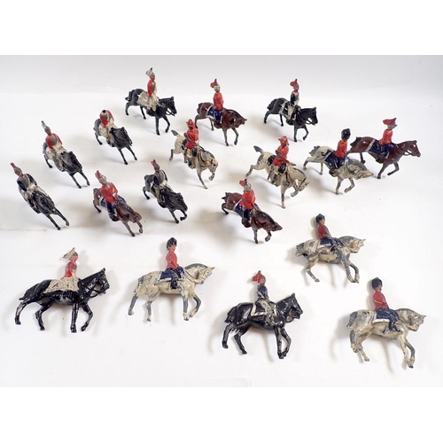 1145 - A group of early 20th century lead cavalry soldiers (18)