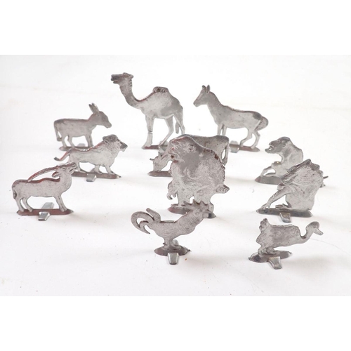 1147 - A group of various metal painted toy soldiers and figures