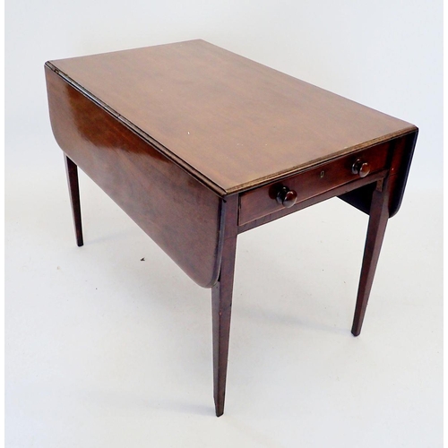 1283 - A Victorian mahogany Pembroke table with drop flaps and drawer 91cm wide