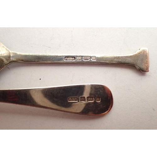 219 - Two silver caddy spoons with shell terminal and seal top terminal, Birmingham 1991 and 1993