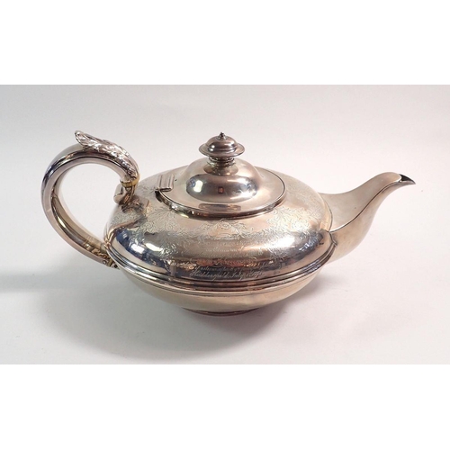 336 - A Georgian silver teapot with engraved decoration and inscription, London 1829 by Charles Fox II, 63... 