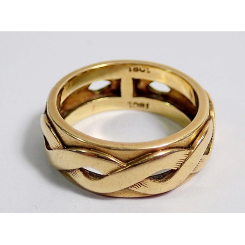 354 - An 18 carat gold intertwined wedding band, size J, 7g