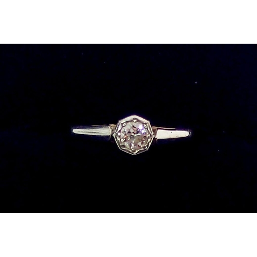 383 - A yellow metal ring collet set solitaire diamond, size M, 1.9g