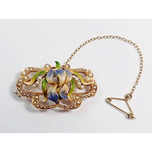 453 - An Edwardian Art Nouveau gold and enamel brooch or pendant set seed pearls, 3.5cm wide, 7.1g, unmark... 