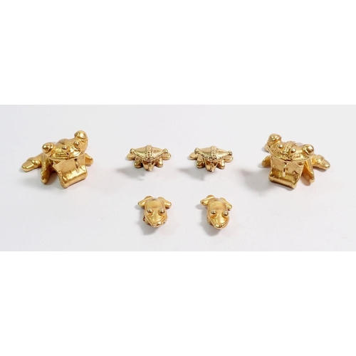 511 - Six various Pre-Columbian style gold plated frog pendants, largest 3cm long