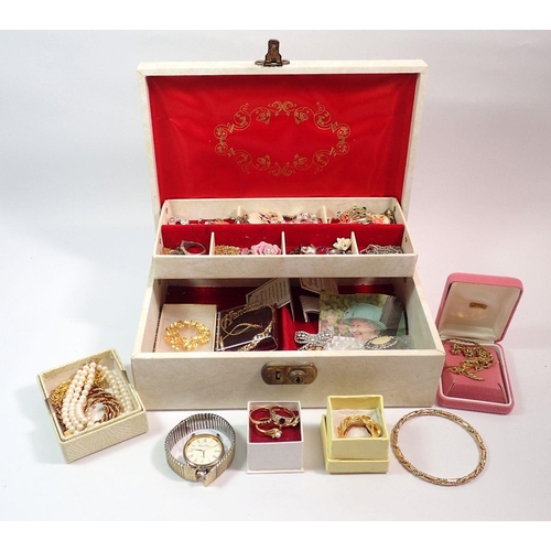 543 - A box of costume jewellery